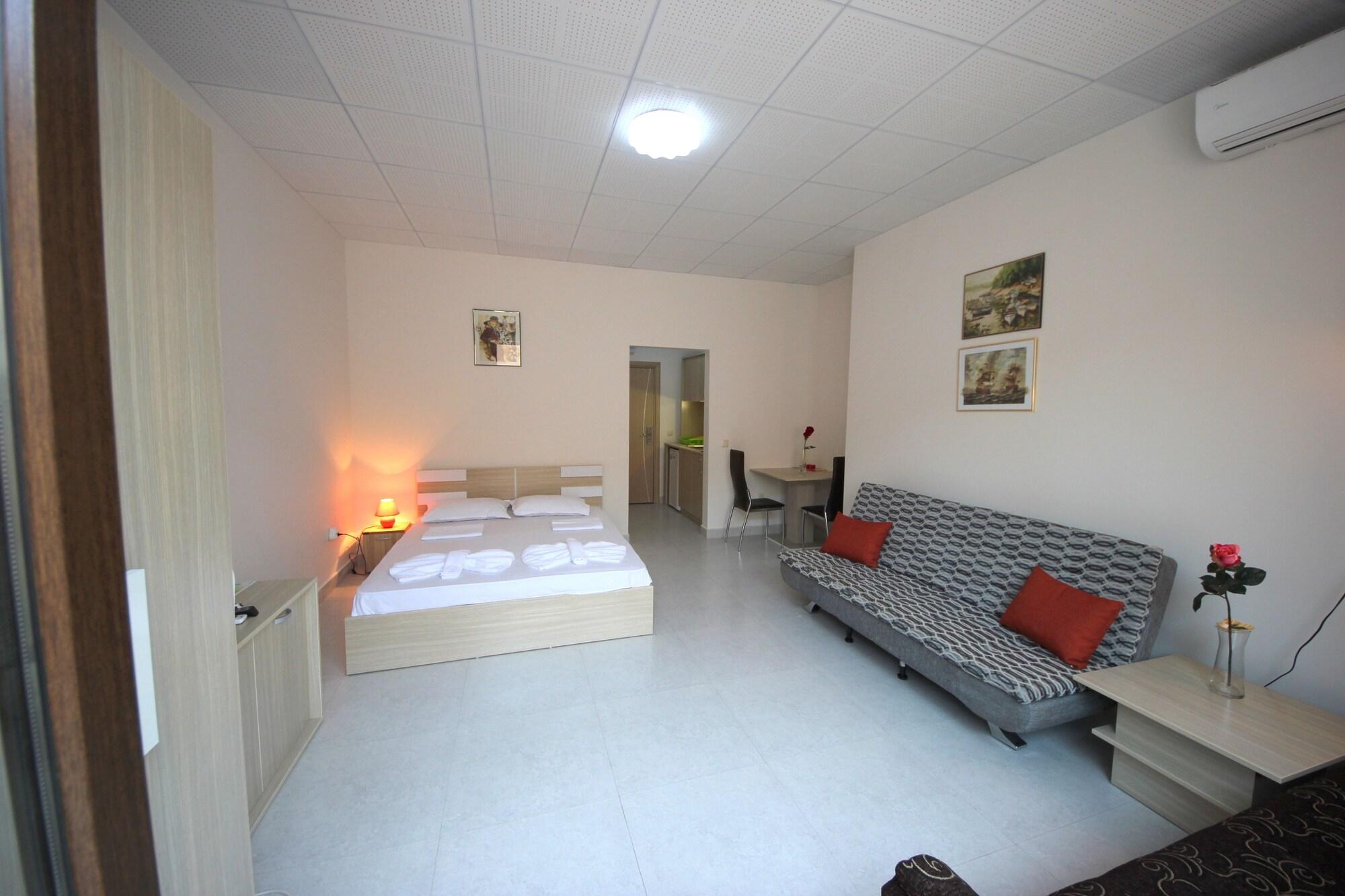 Menada Tarsis Apartments Sunny Beach Esterno foto