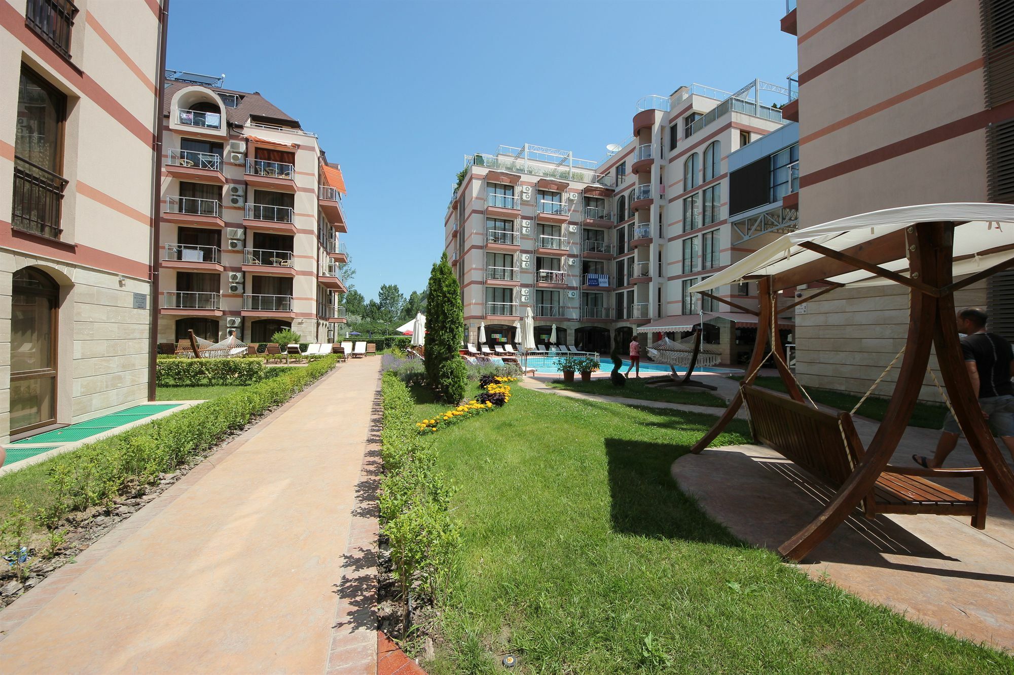 Menada Tarsis Apartments Sunny Beach Esterno foto