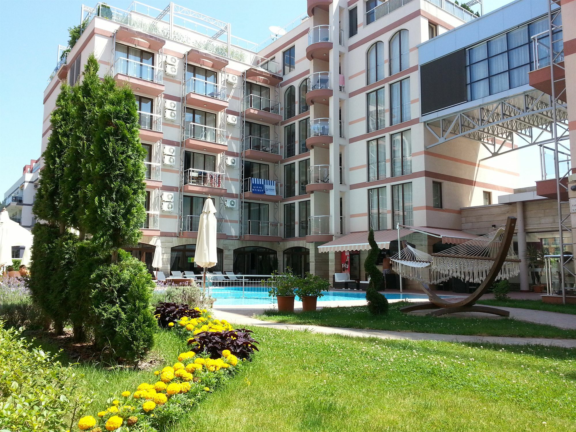 Menada Tarsis Apartments Sunny Beach Esterno foto