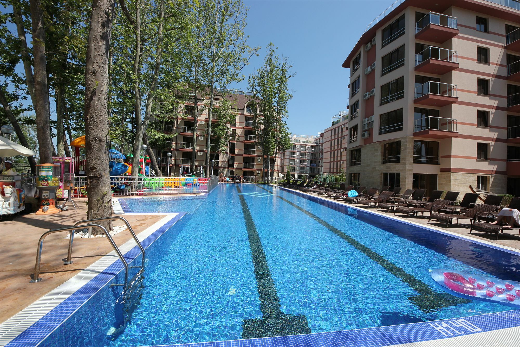 Menada Tarsis Apartments Sunny Beach Esterno foto