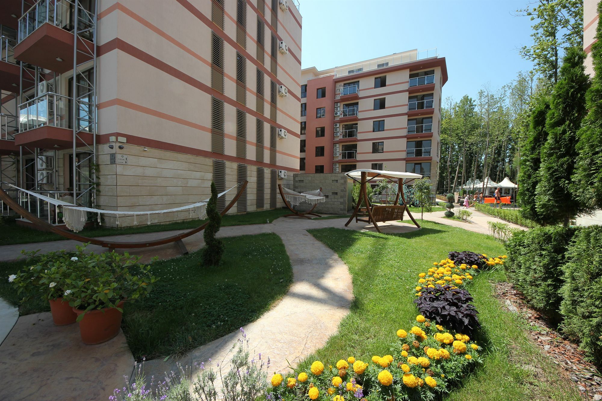 Menada Tarsis Apartments Sunny Beach Esterno foto