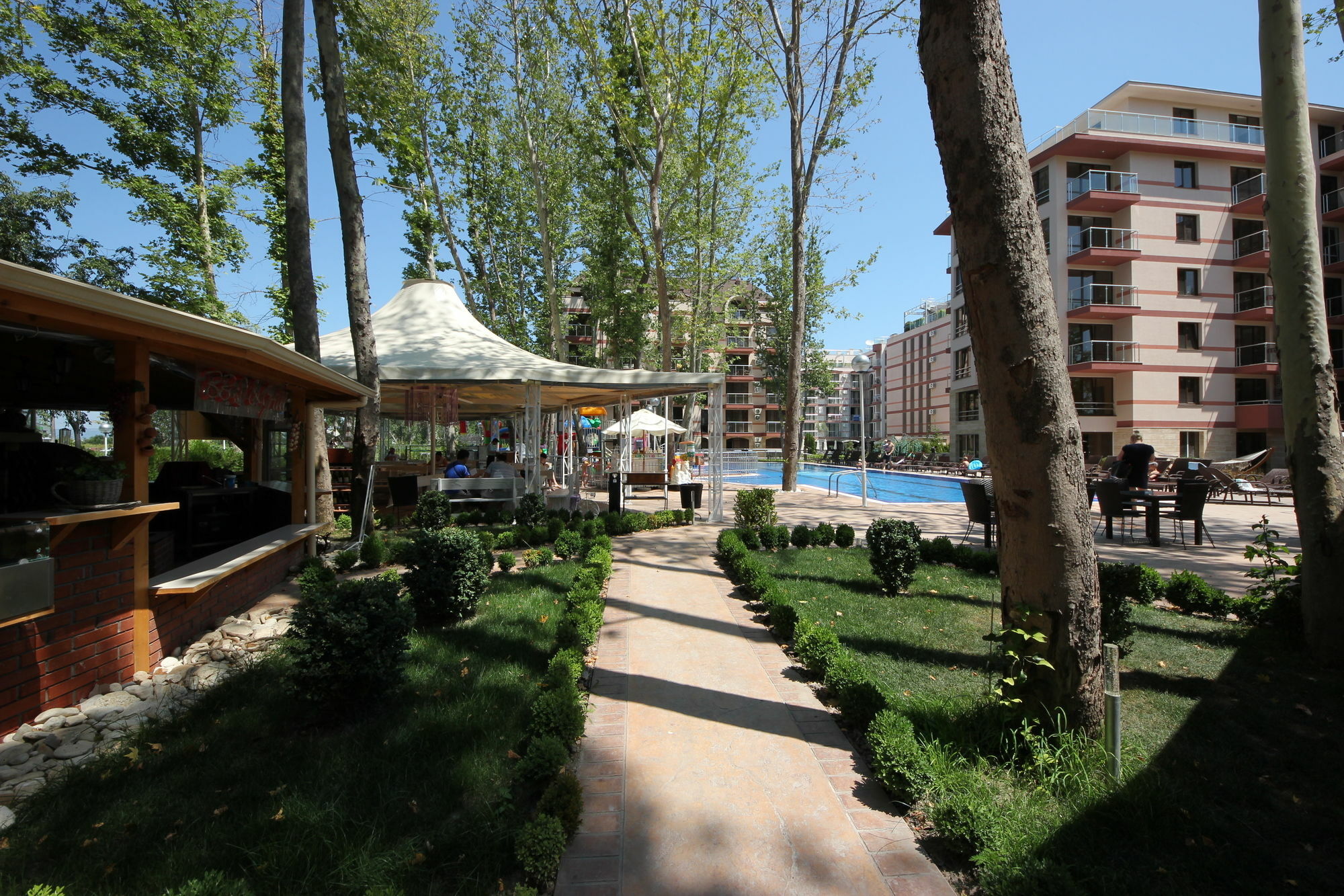 Menada Tarsis Apartments Sunny Beach Esterno foto